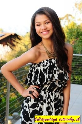 Zendaya (2)