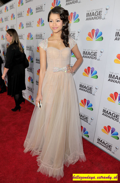 Zendaya - Image Awards (3)