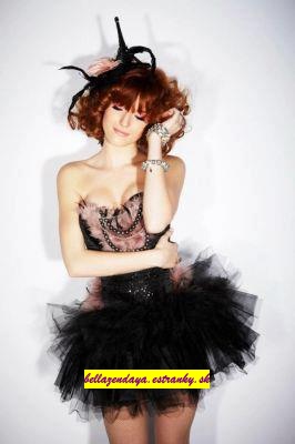 Bella-Photoshoot ktorý fotil Steve Erle (1)
