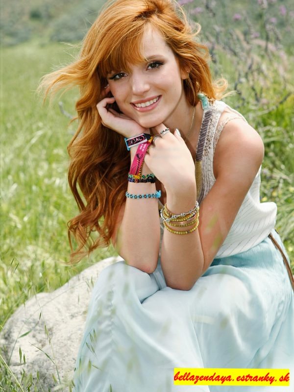 Bella a Zendaya - Photoshoot DFFCH (6)