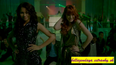 Bella a Zendaya (57)