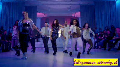 Bella a Zendaya (19)