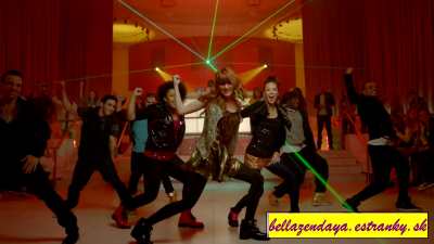 Bella a Zendaya (30)