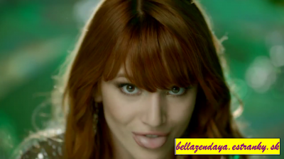 Bella a Zendaya (43)