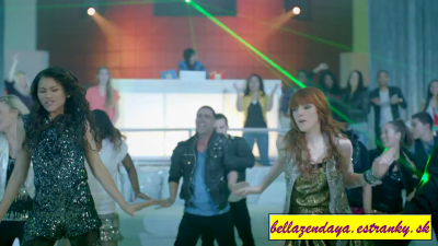 Bella a Zendaya (46)