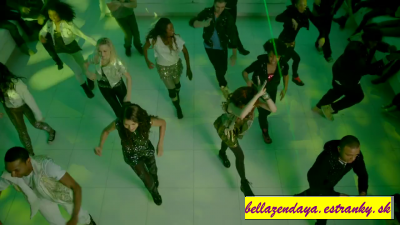 Bella a Zendaya (48)