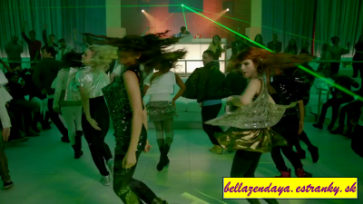 Bella a Zendaya (49)