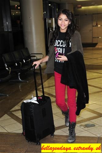 PAPARAZZI (6)
