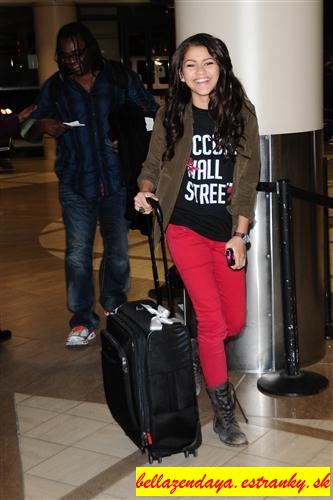 PAPARAZZI (11)