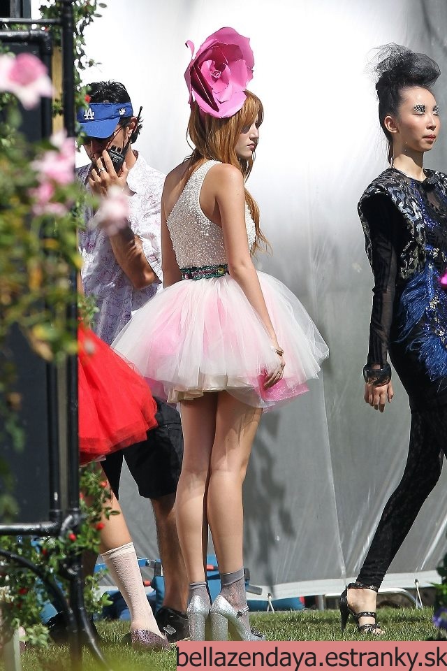 Bella & Zendaya - Natáčanie (8)