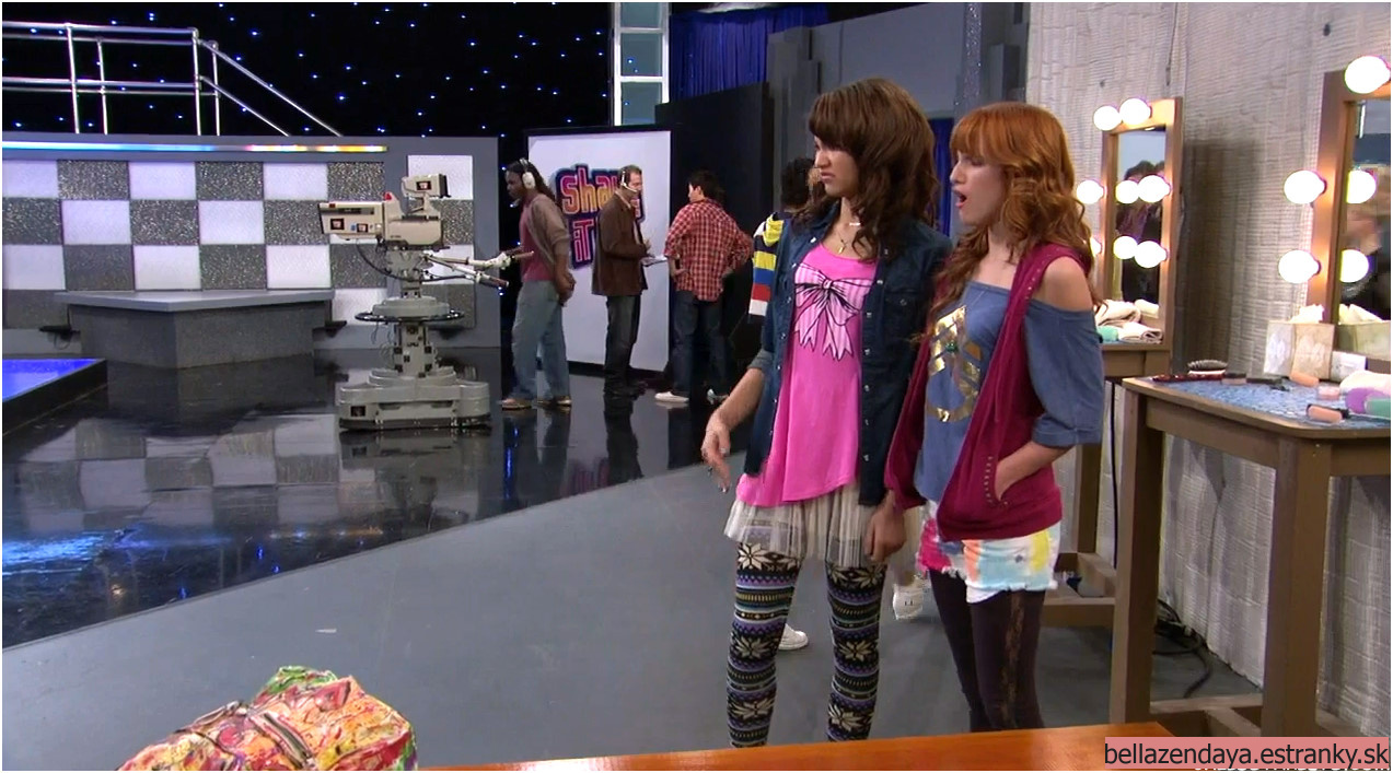 Shake It Up - Tunnel It Up (11)